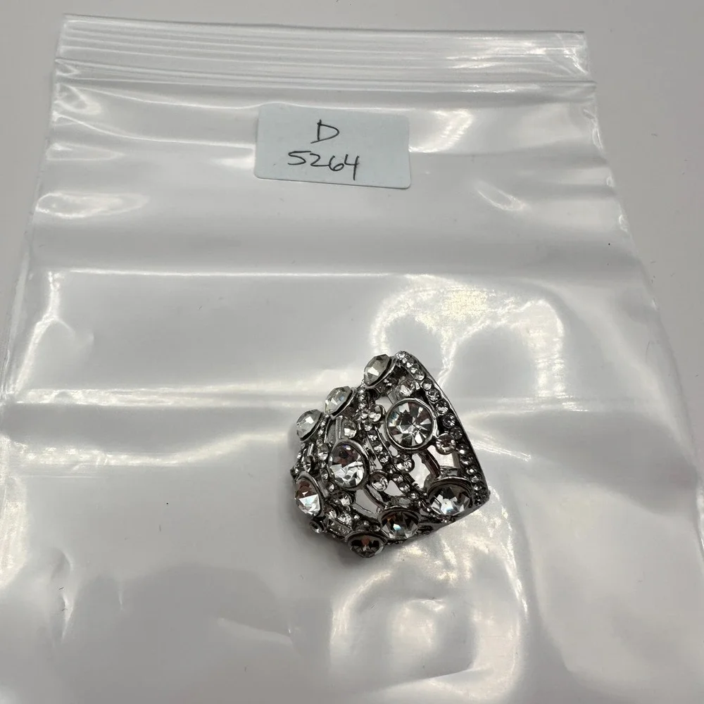 Vintage Y2K Silver Tone Multi-Tier Rhinestone Ring Women's Jewelry